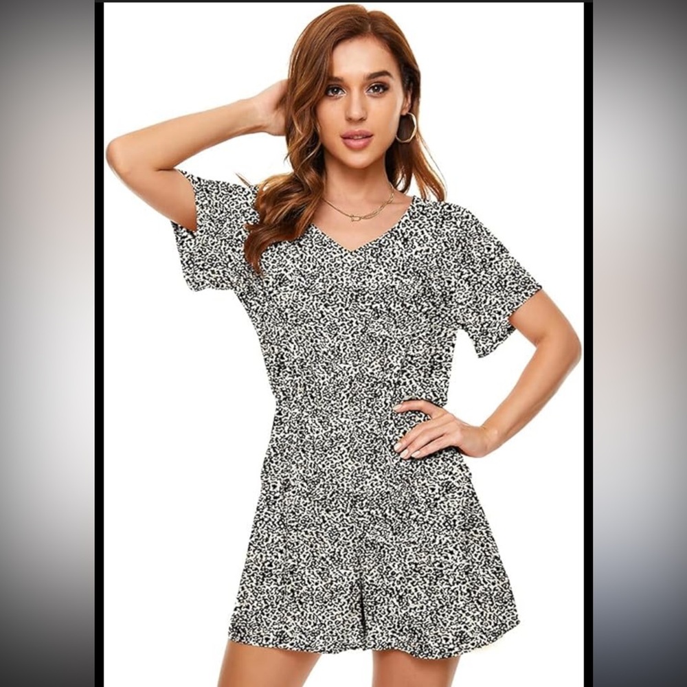 Banana Republic Black and Cream Textured Romper